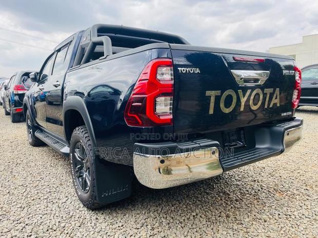 Toyota Hilux 2021