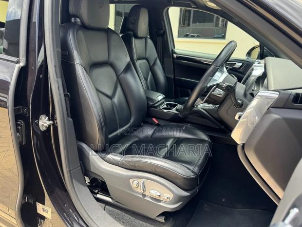 Porsche Cayenne 2018 Black