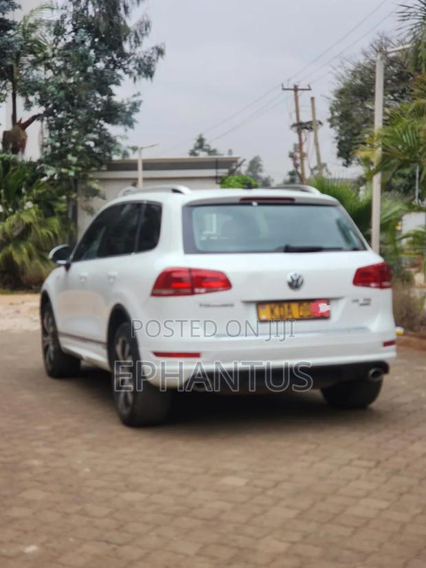 Volkswagen Touareg TDI R-Line 4dr SUV AWD (3.0L 6cyl Turbodiesel 8A)