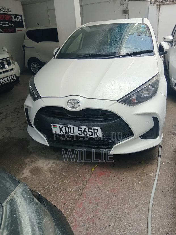 Toyota Yaris 2018 White