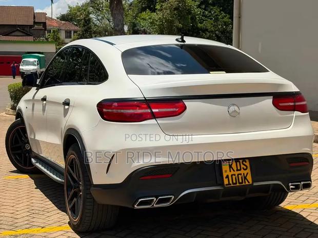 Mercedes-Benz GLE-Class GLE 350d 4MATIC 2018 White