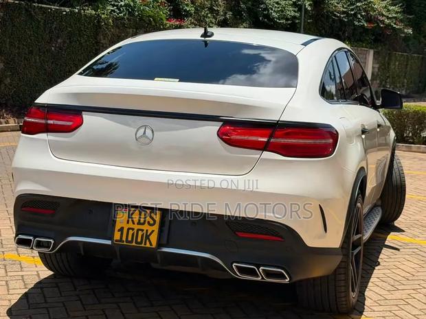 Mercedes-Benz GLE-Class GLE 350d 4MATIC 2018 White