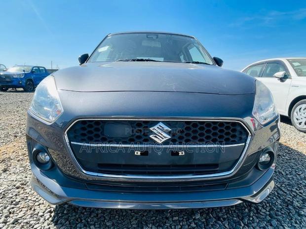 Suzuki Swift 2019 Gray