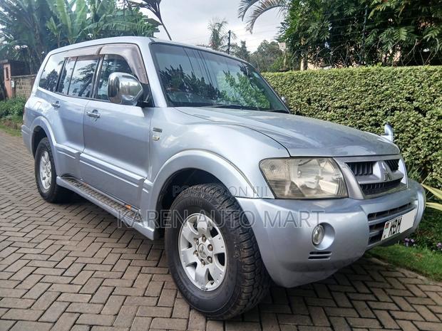 Mitsubishi Pajero 2005 Silver