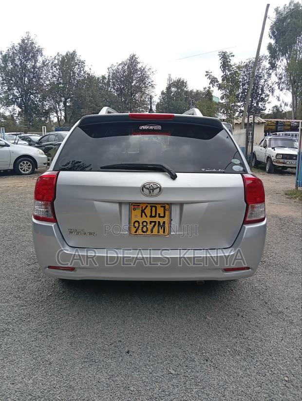 Toyota Corolla Fielder 1.5 Petrol FWD 2016 Silver