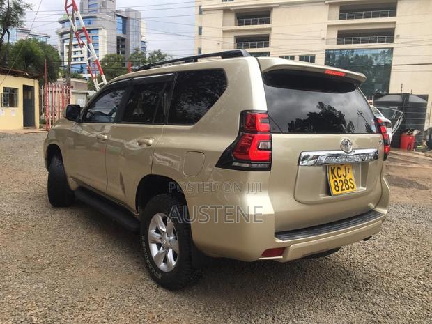 Toyota Land Cruiser Prado 4.0 Petrol TX-L 2009 Gold