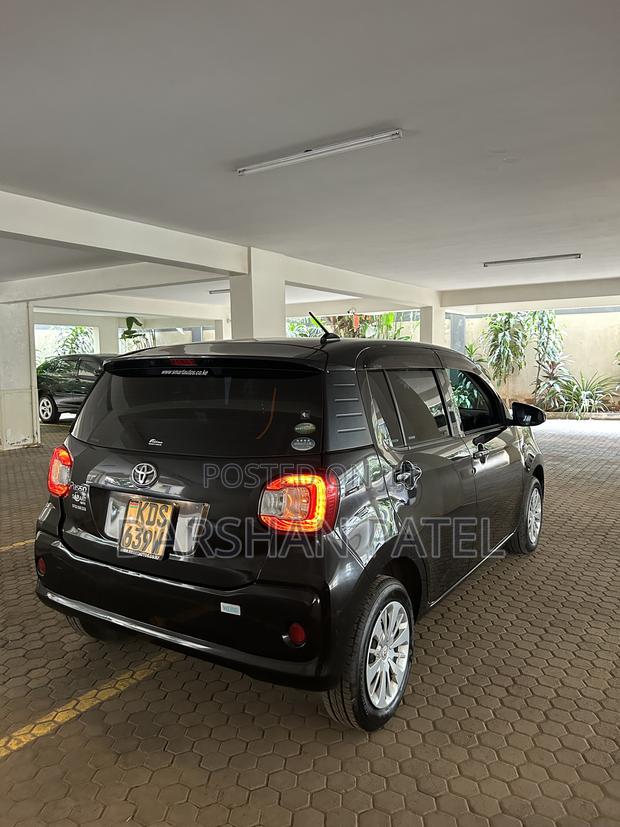 Toyota Passo 1.0 FWD 2018 Black