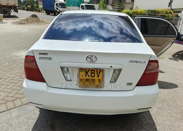 Toyota Corolla 2007 White