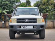 Toyota Land Cruiser Prado 4.0 i 2011 White for sale