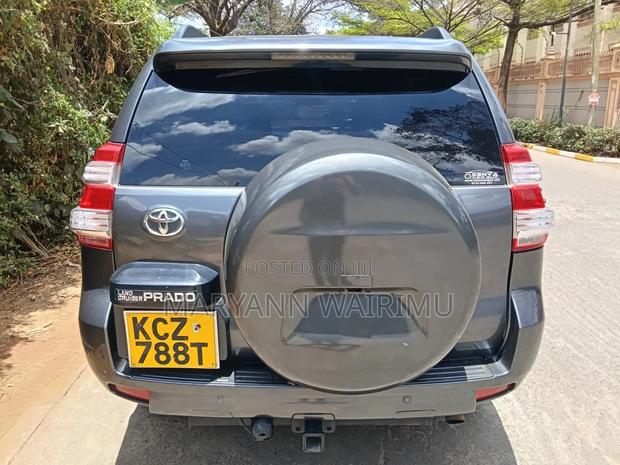 Toyota Land Cruiser Prado 3.0 D-4D (190 Hp) 2014 Gray