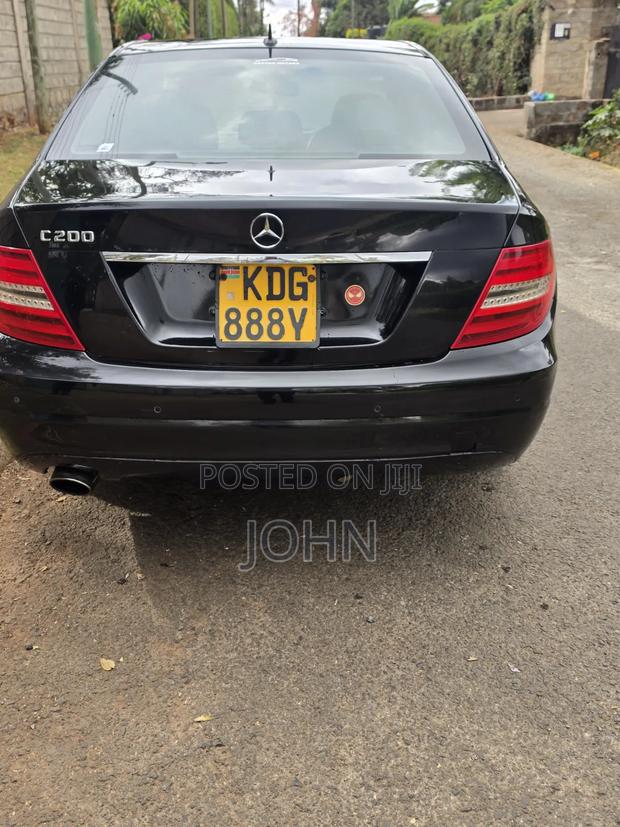 Mercedes-Benz C180 2014 Black