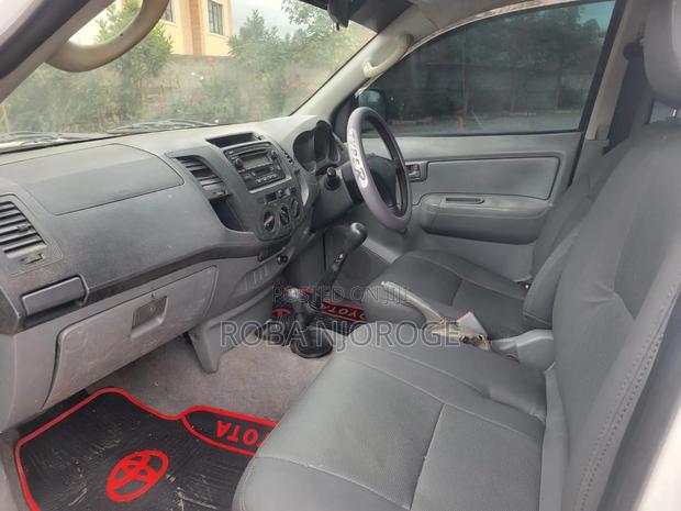 Toyota Hilux 2.5 D-4D SRX 2008 White
