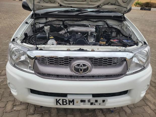 Toyota Hilux 2.5 D-4D SRX 2008 White