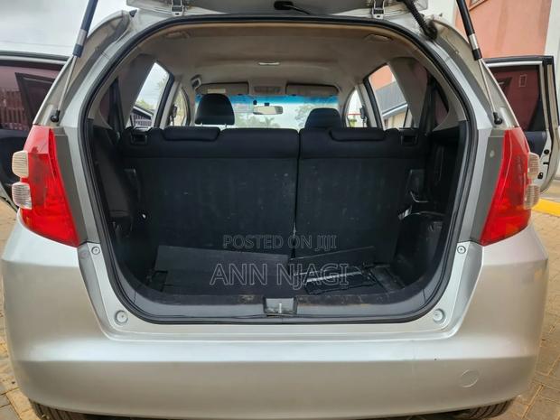 Honda Fit 2010 Silver