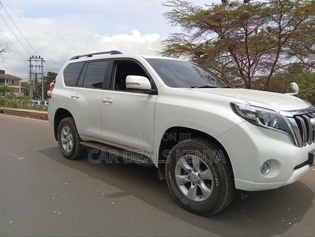 Toyota Land Cruiser Prado 2.7 i 2011 White