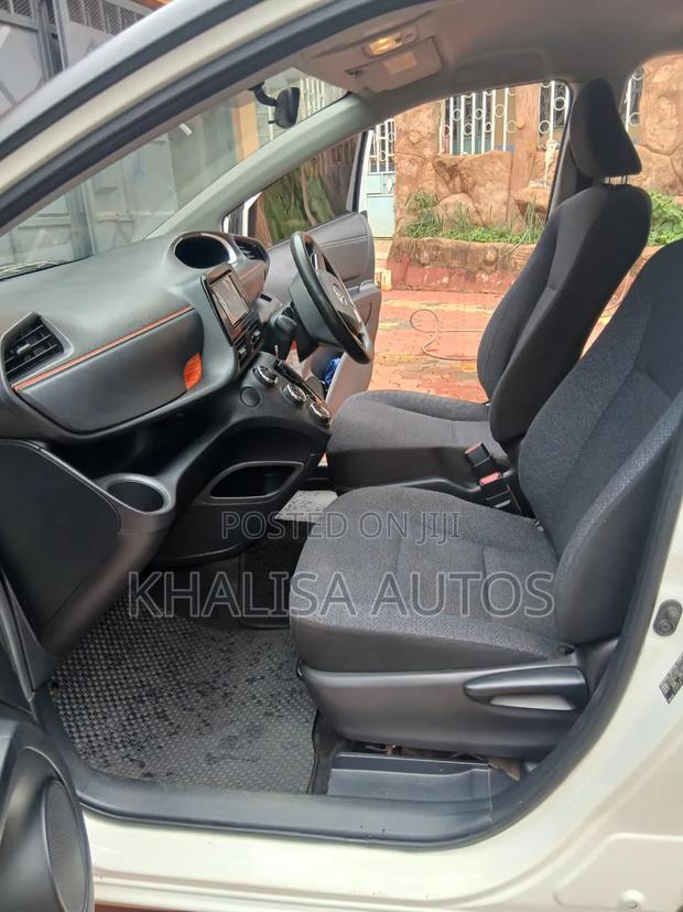Toyota Sienta 2017 White