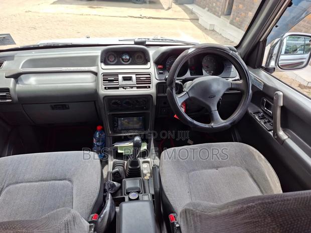Mitsubishi Pajero 2007 Silver