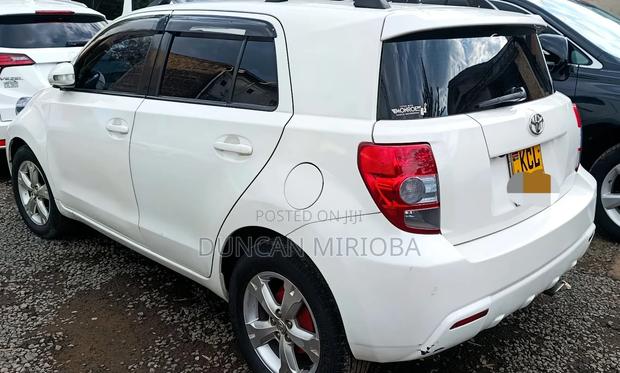 Toyota IST 2010 White