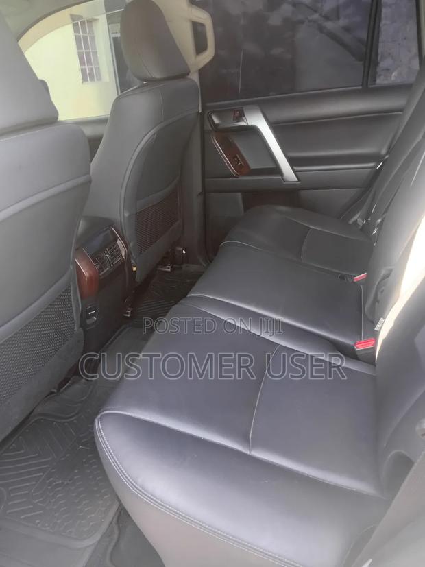 Toyota Land Cruiser Prado 2.7 2017 Pearl