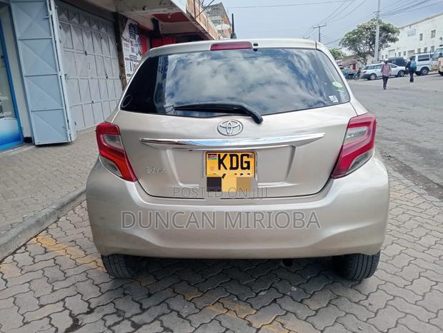 Toyota Vitz 2014 Gold