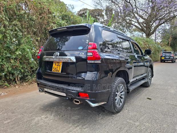 Toyota Land Cruiser Prado 2.7 2018 Black
