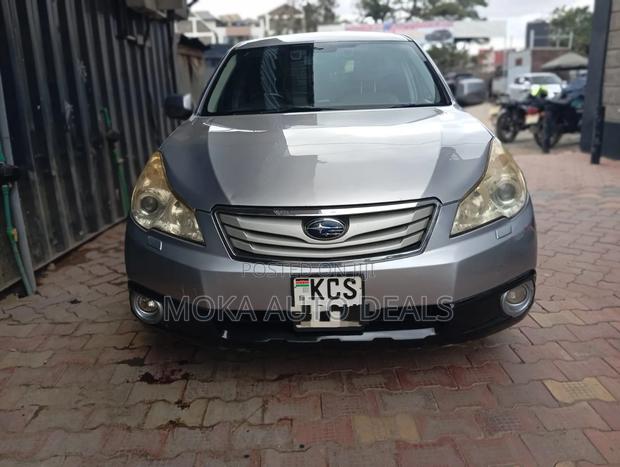 Subaru Outback 2.5i 2011 Silver