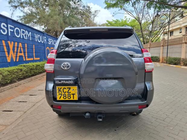 Toyota Land Cruiser Prado 3.0 TD 2013 Black