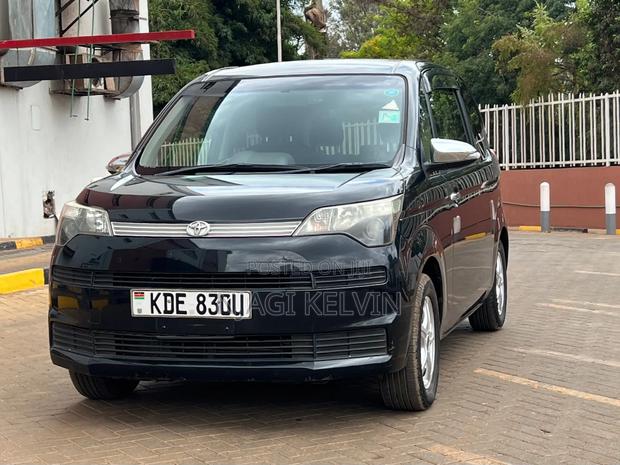 Toyota Spade 2015 Black