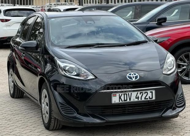 Toyota Aqua 2018 Matt Black