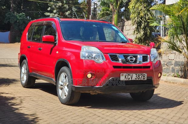 Nissan X-Trail 2012 Red