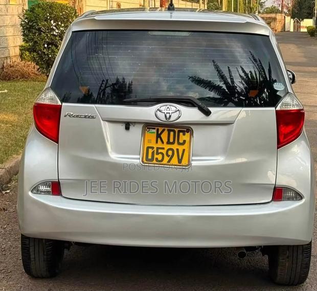 Toyota Ractis 2014 Beige