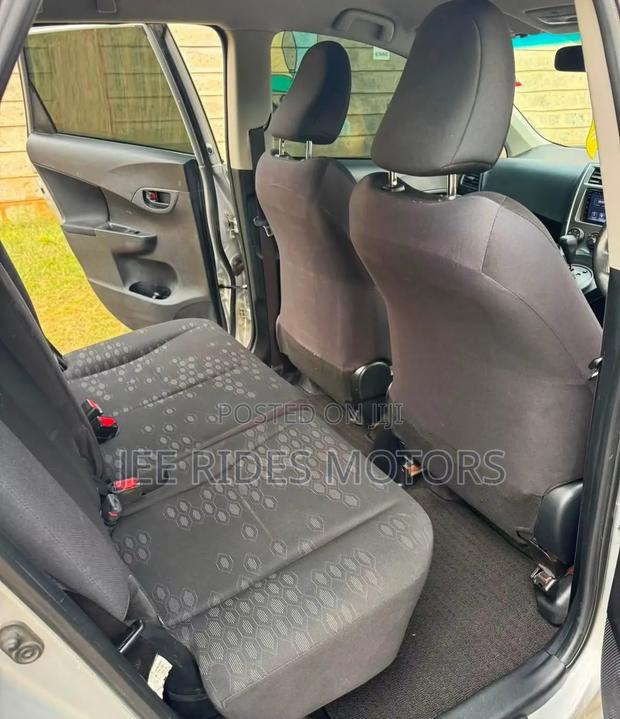 Toyota Ractis 2014 Beige