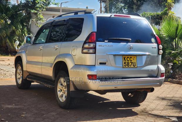 Toyota Land Cruiser Prado 2008 Silver