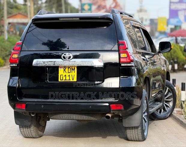 Toyota Land Cruiser 2018 Black