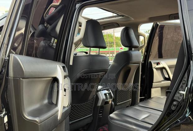 Toyota Land Cruiser 2018 Black