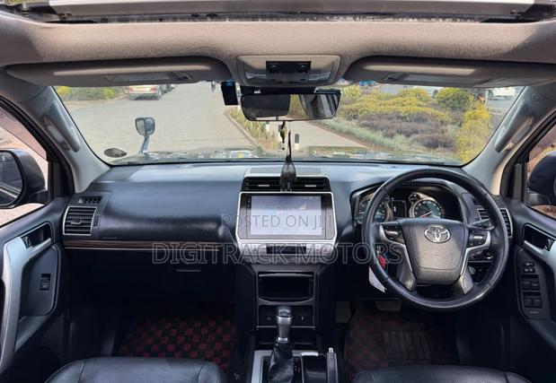Toyota Land Cruiser 2018 Black
