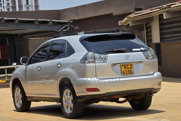 Toyota Harrier 2010 Silver