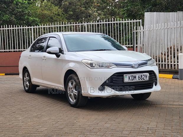 Toyota Axio 2016 Pearl