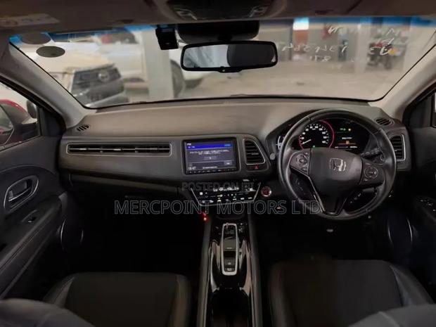 Honda Vezel 1.5 2WD 2020 Red