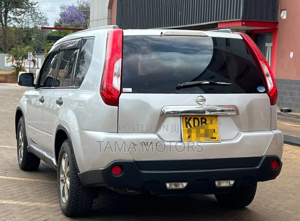 Nissan X-Trail 2014 Gray
