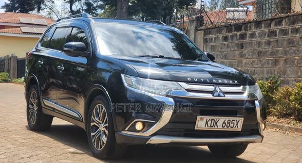 Mitsubishi Outlander 2015 Black