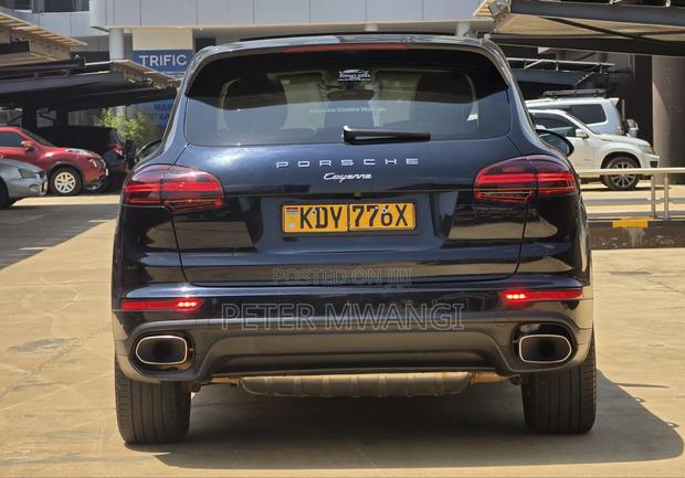 Porsche Cayenne 2015 Black