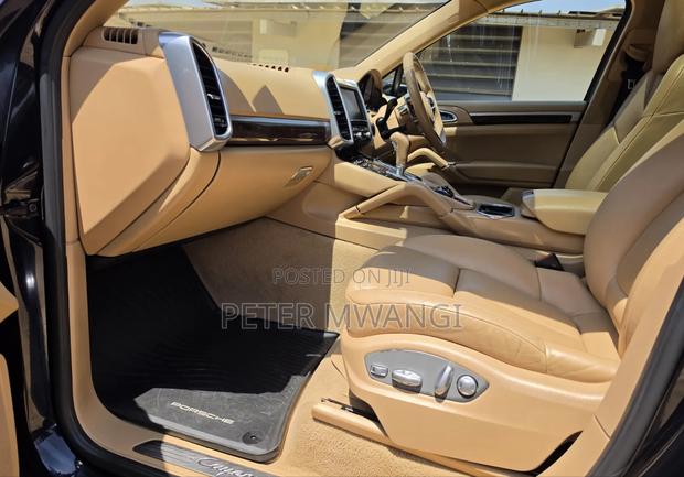 Porsche Cayenne 2015 Black