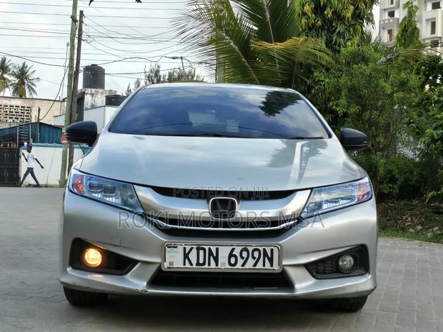Honda Grace 2016 Silver