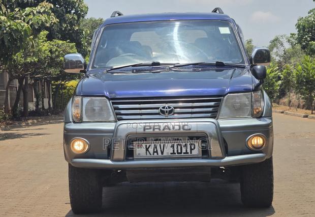 Toyota Land Cruiser Prado 2000 Blue