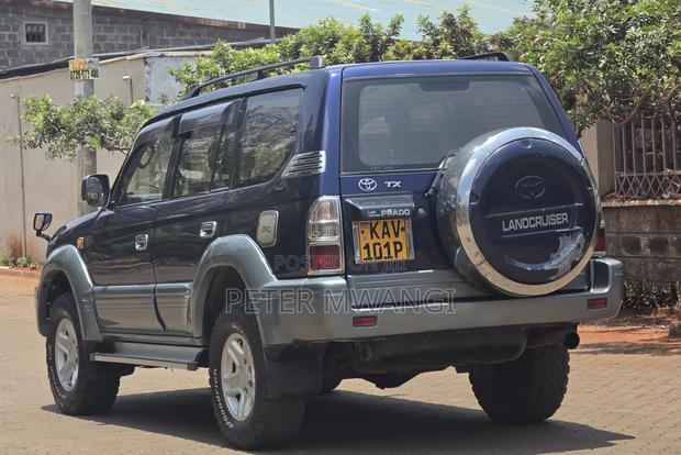 Toyota Land Cruiser Prado 2000 Blue