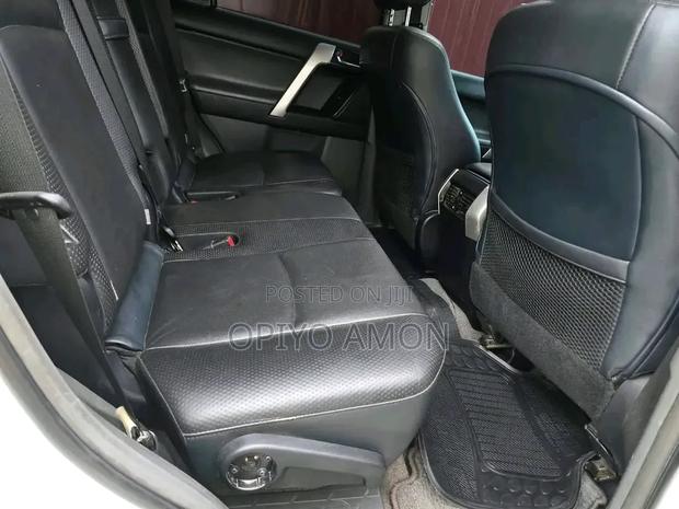 Toyota Land Cruiser 2011 White