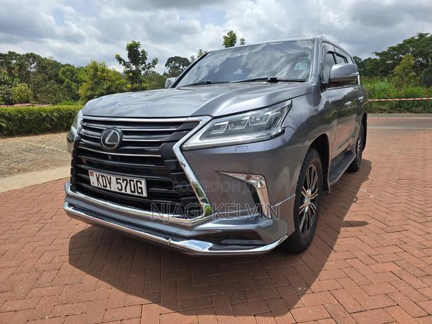 Lexus LX 570 AWD 2016 Gray