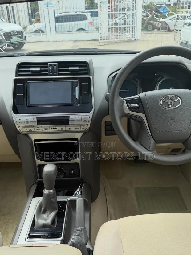 Toyota Land Cruiser Prado 2019 Black