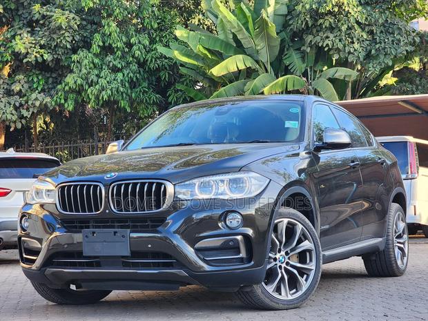 BMW X6 xDrive50i AWD 2018 Brown
